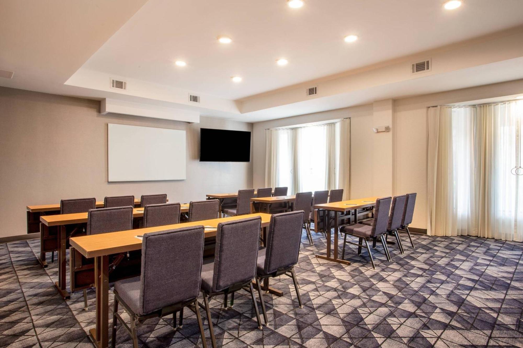 Отель Courtyard Orlando Altamonte Springs Maitland Экстерьер фото