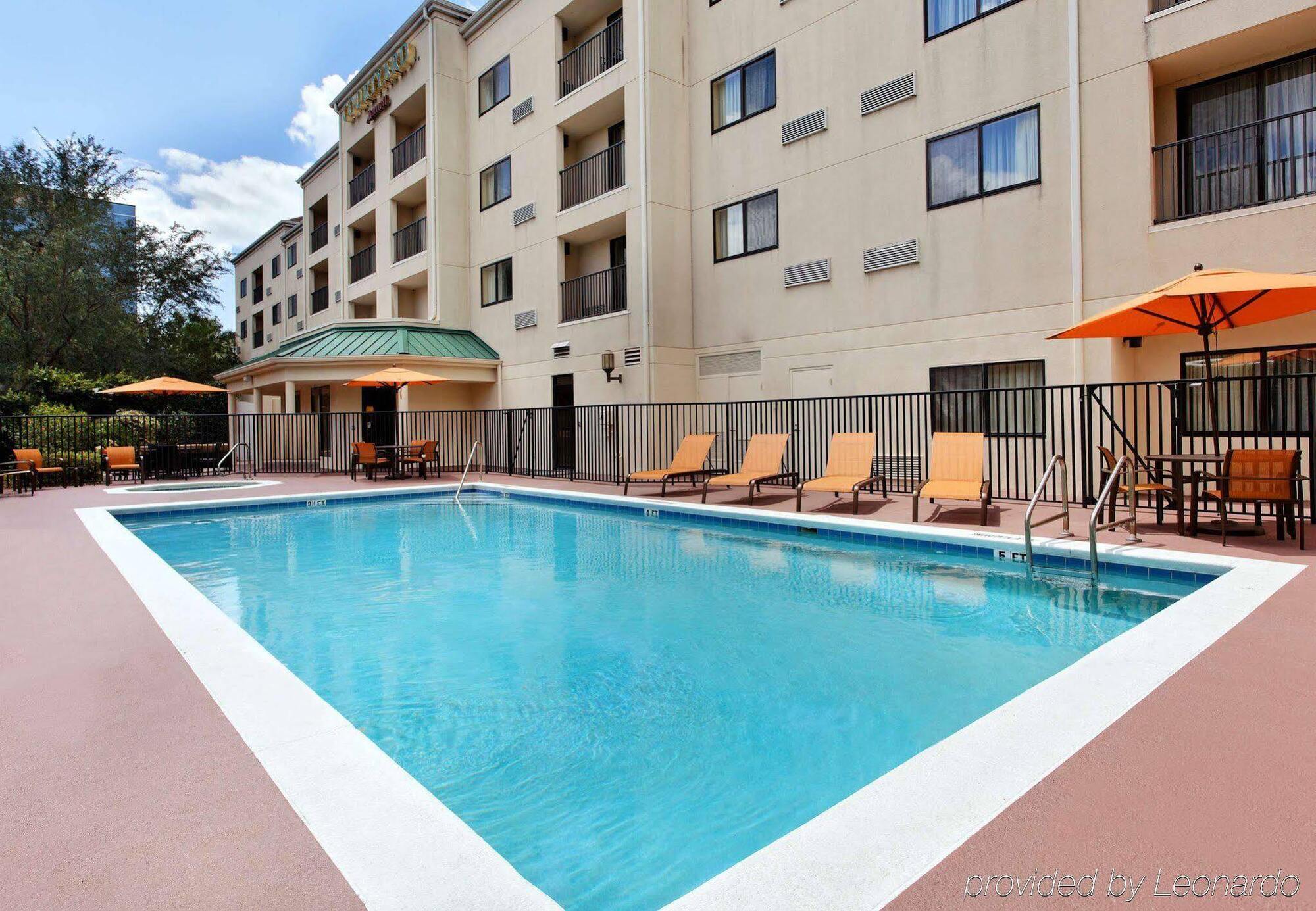 Отель Courtyard Orlando Altamonte Springs Maitland Экстерьер фото